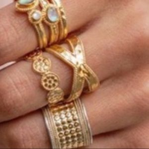 Anna beck gold crisscross ring size 8